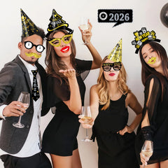 YVAINE coordinated black-gold decor accents for a polished NYE look.