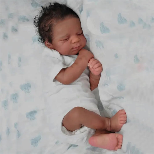 Zero Pam reborn Black boy with rooted hair offers lifelike realism for imaginative pretend play.