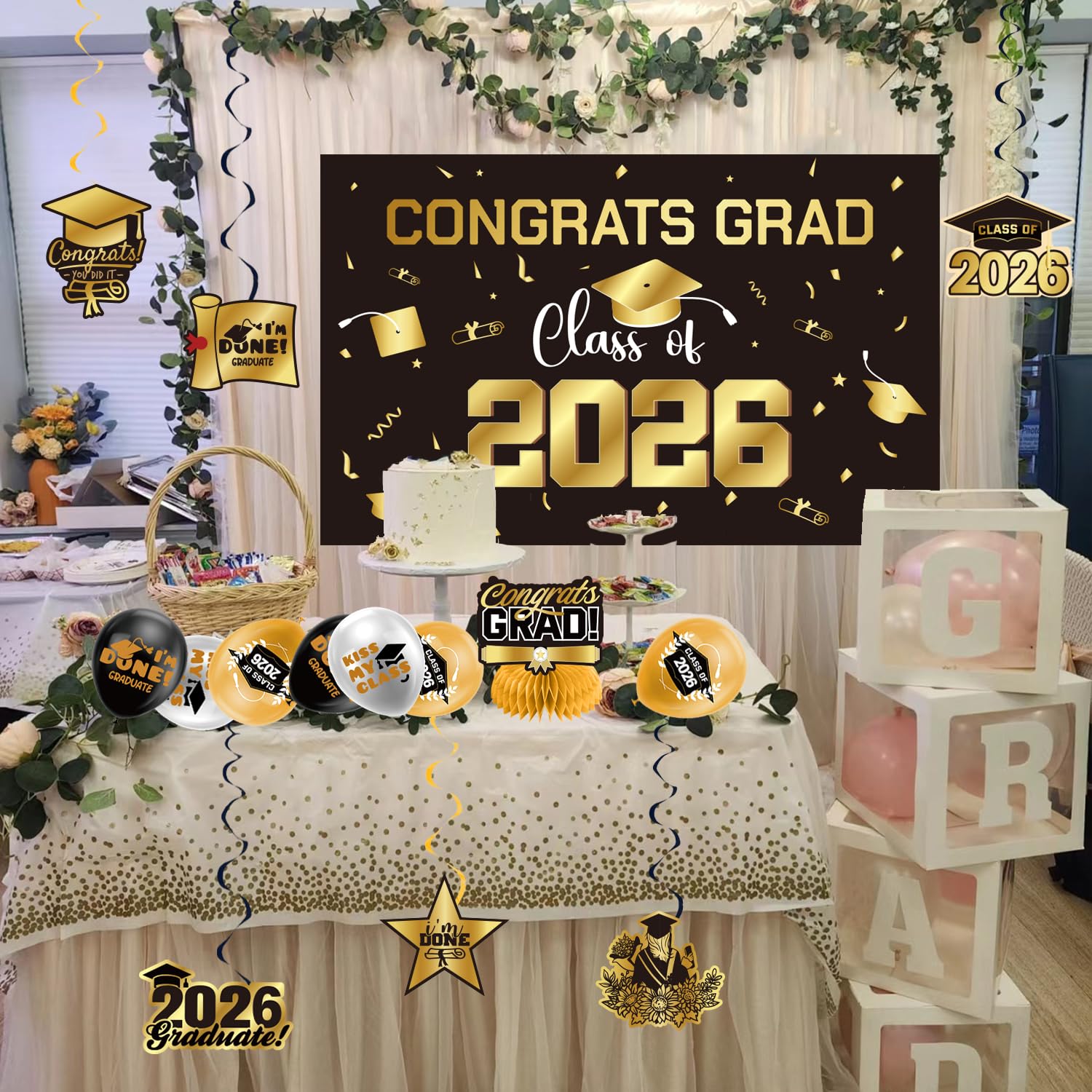 Zerunyiw photo-backdrop kit supports memorable graduation moments.