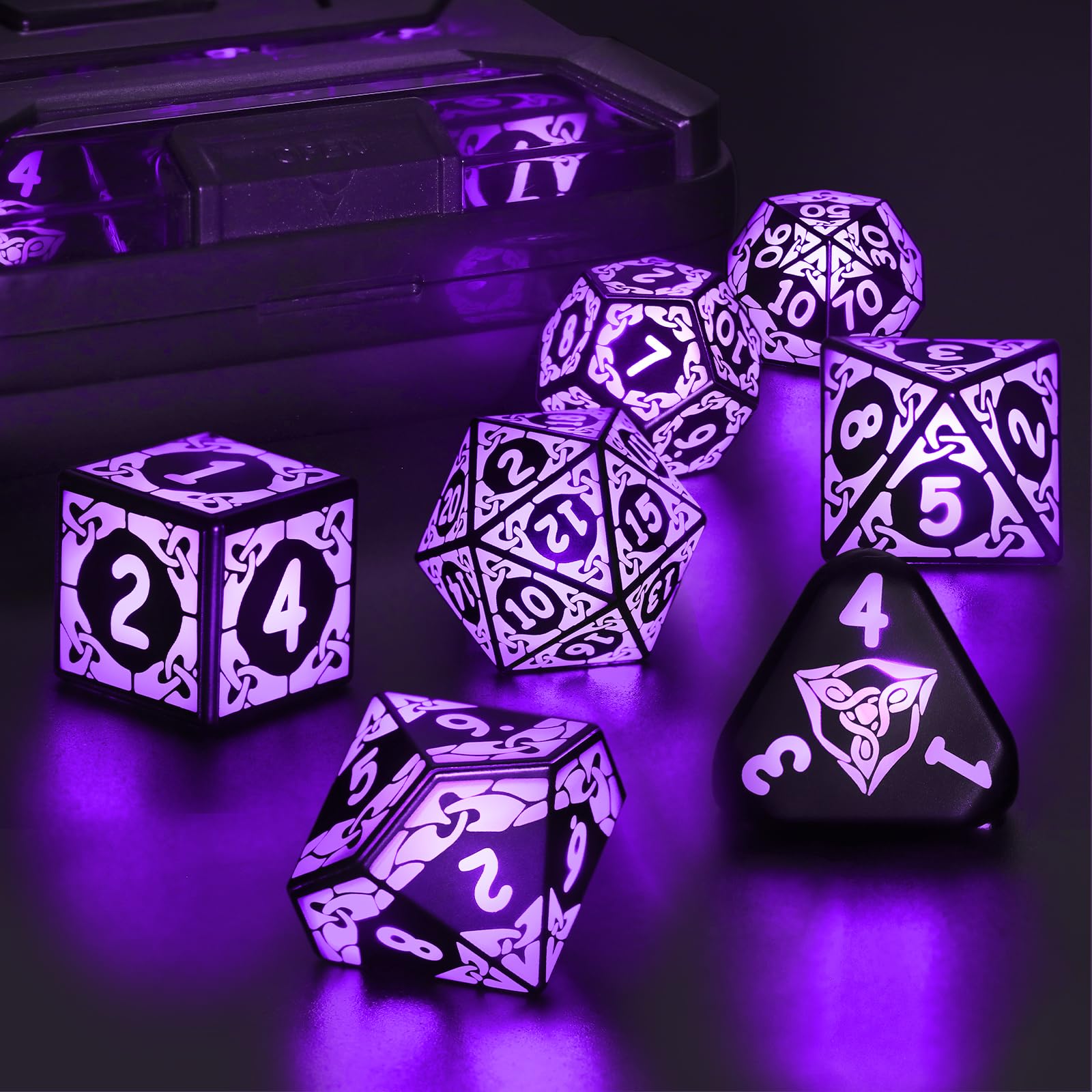ZHOORQI glow dice set for tabletop adventures in dim lighting