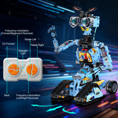 Zinat dumbbell-lifting robot design promotes active, dynamic play.