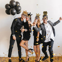 Zoketriton fringed noisemaker for lively NYE cheers