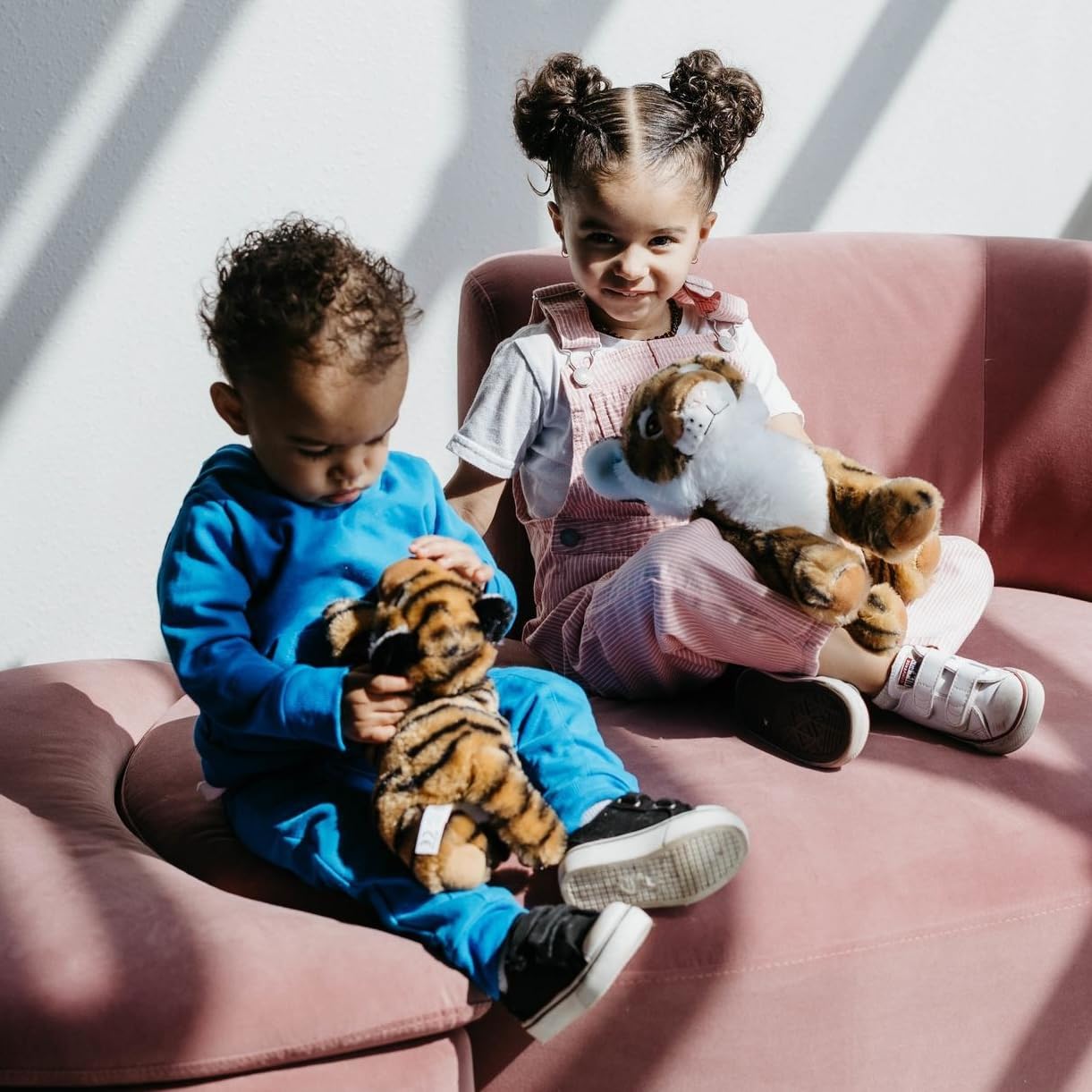 Zoologee tiger rawr and roam supports birthday gifting with cuddly, screen-free fun.