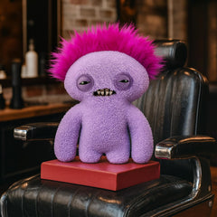 ZURU Fugglers hairy tongue detail, playful mischief in action