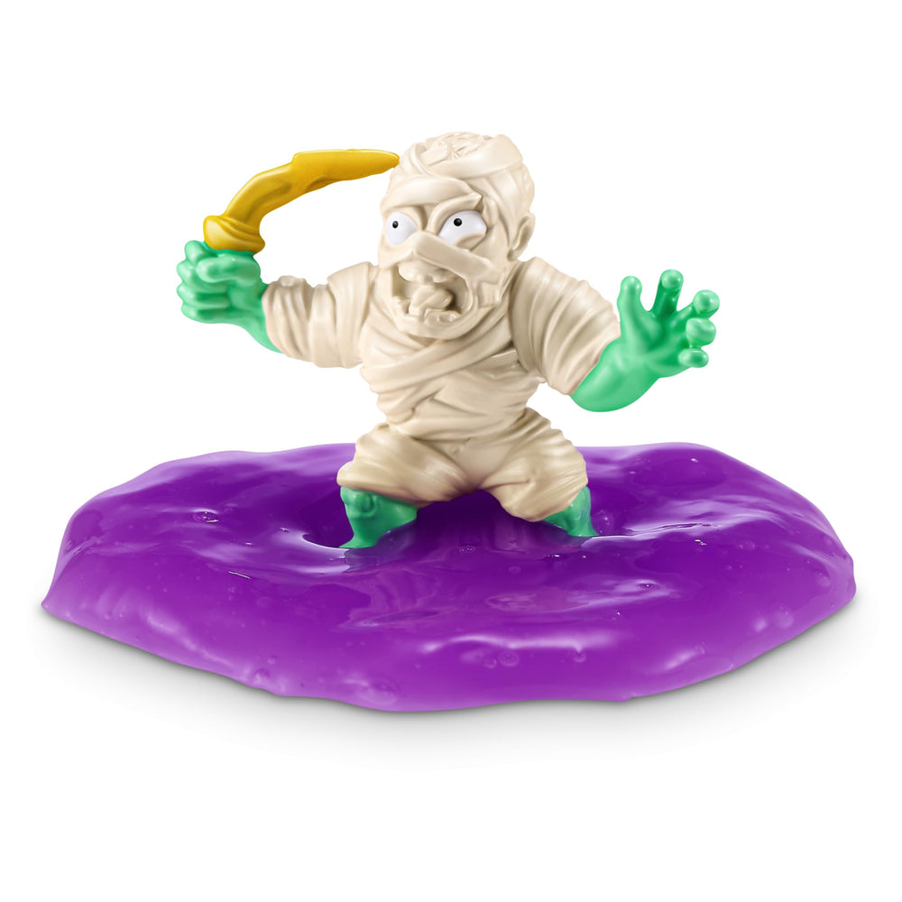 Shovel and digging action for digging into sand and slime
