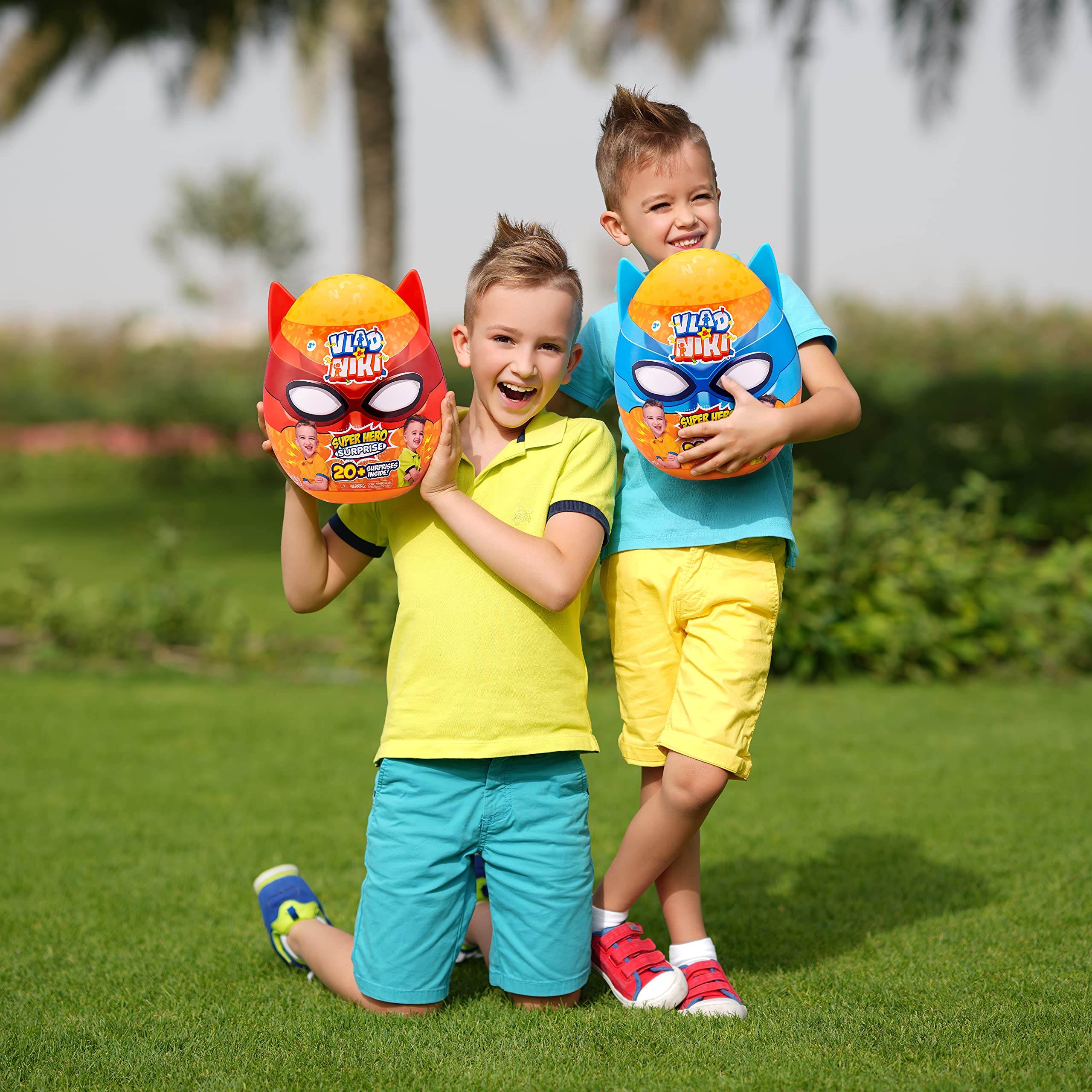 Easy-to-start packaging supports quick setup for extended pretend play