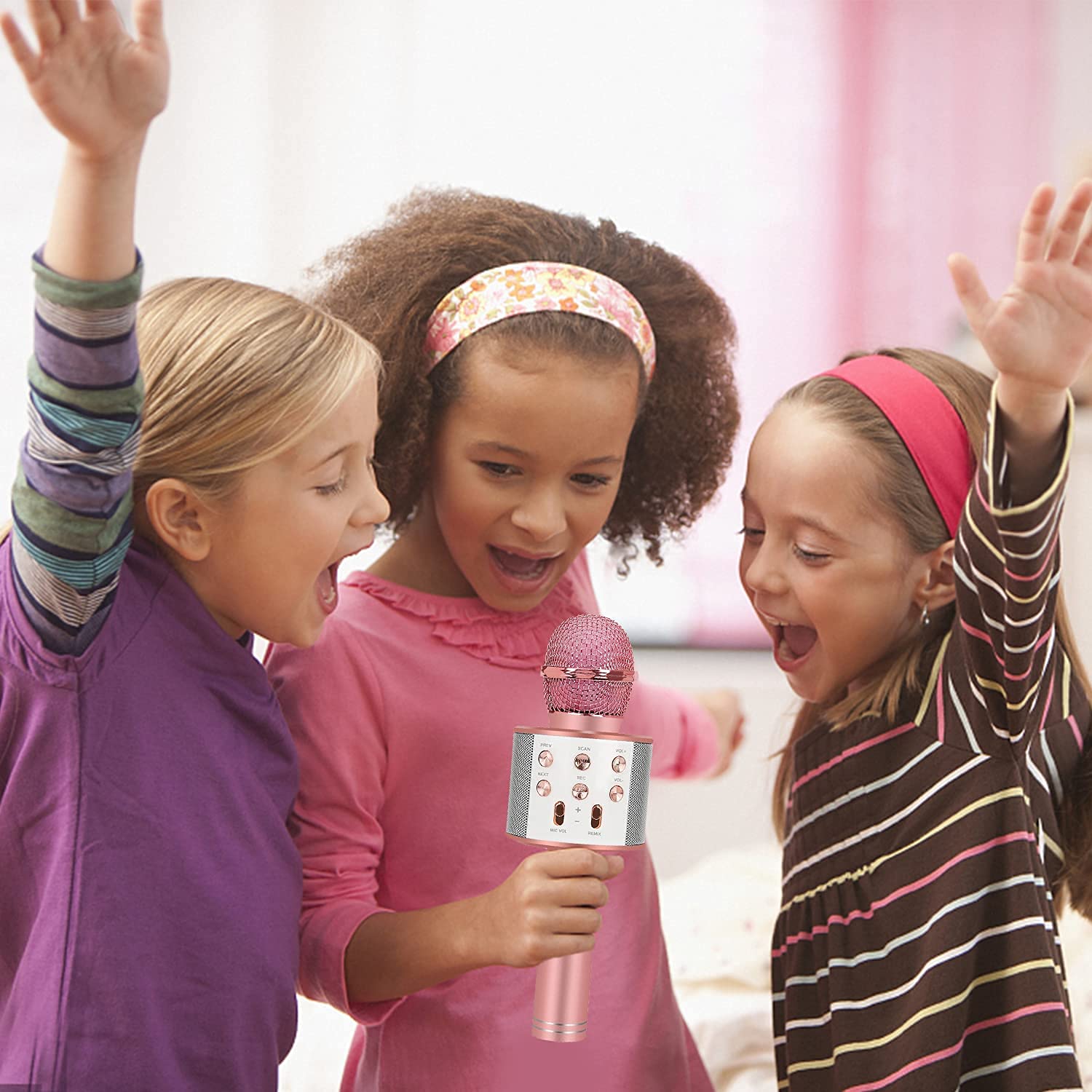 ZZLWAN microphone safety standards ensure safe play for curious young singers.